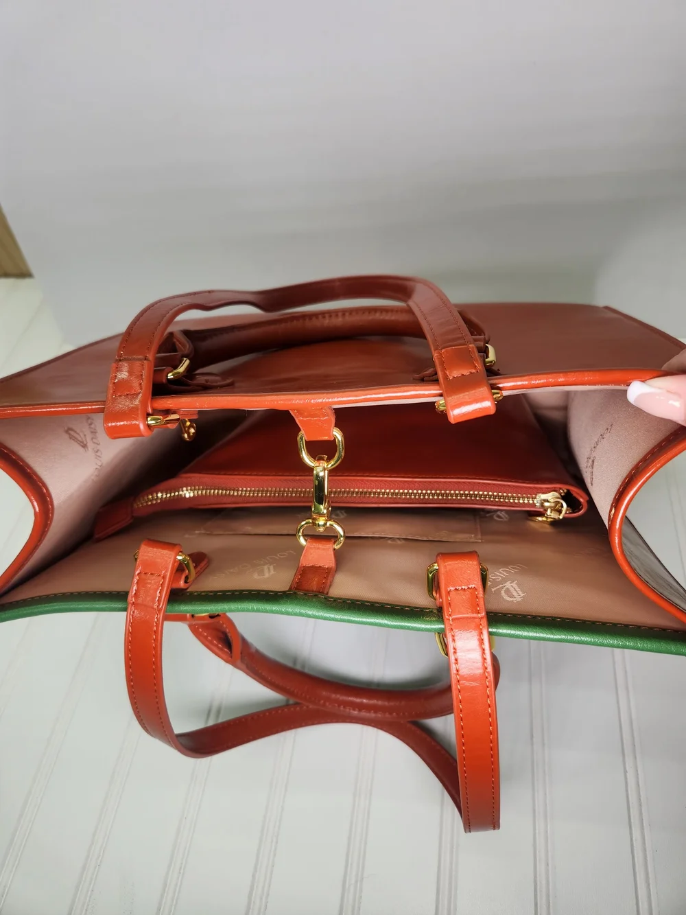Louis Daisy Leather Vintage Phoenix Embossed Tote Bag 10.5